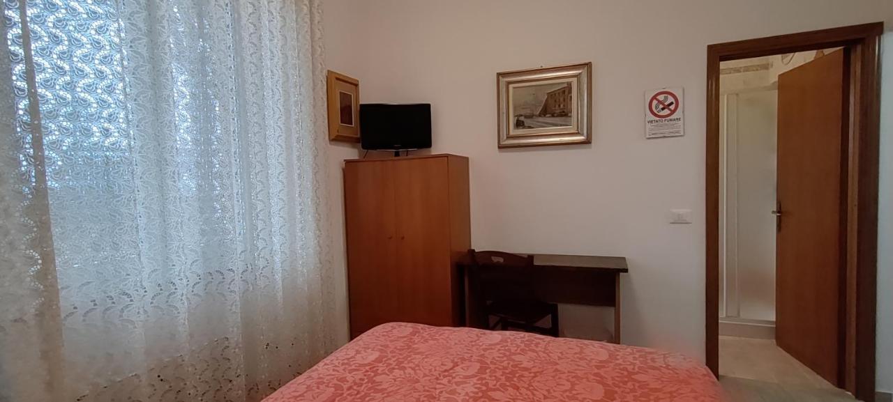 Pisa Central Station Room Rent المظهر الخارجي الصورة